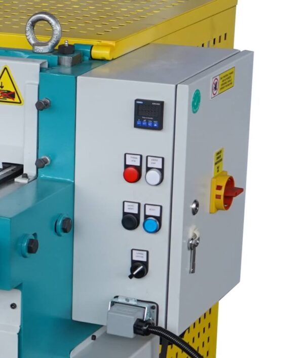 Гильотина электромеханическая ISITAN ERGM 1320x2,5