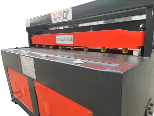 Гильотина электромеханическая METALMASTER ETG 1315E